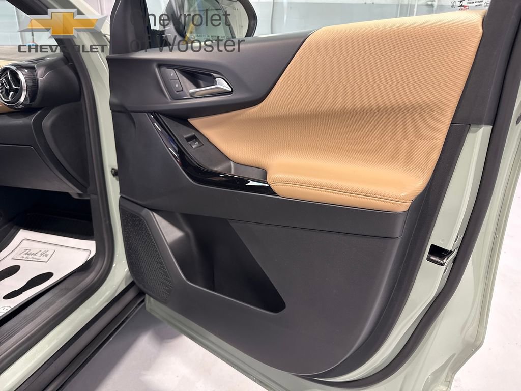 Used 2025 Chevrolet Equinox ACTIV image 33