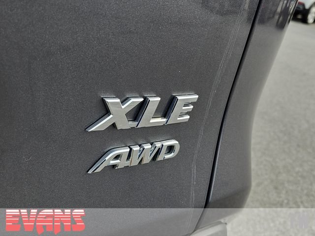 Used 2025 Toyota RAV4 XLE AWD/4WD image 3