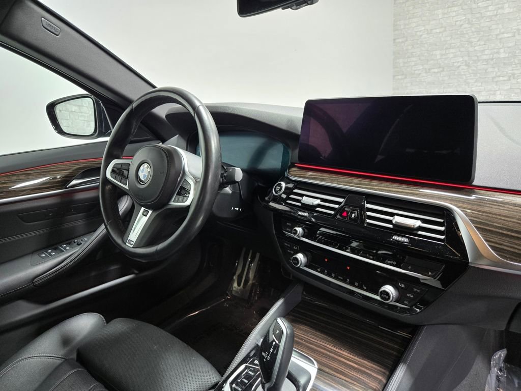 Used 2021 BMW 530e xDrive w/ M Sport Package image 56