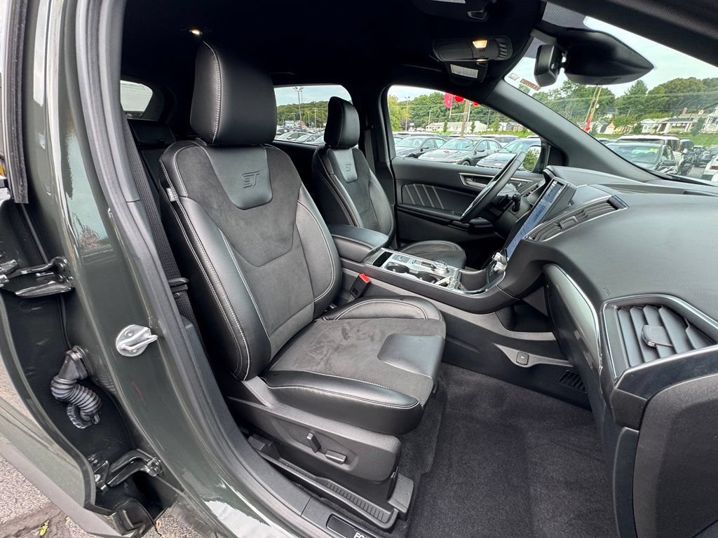 Used 2022 Ford Edge ST AWD/4WD image 29