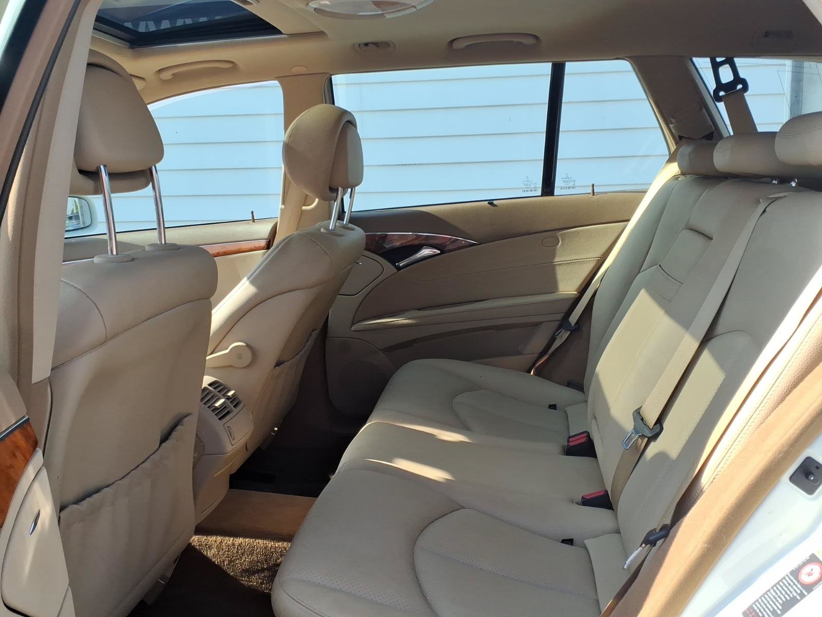 Used 2008 Mercedes-Benz E 350 4MATIC Wagon image 9