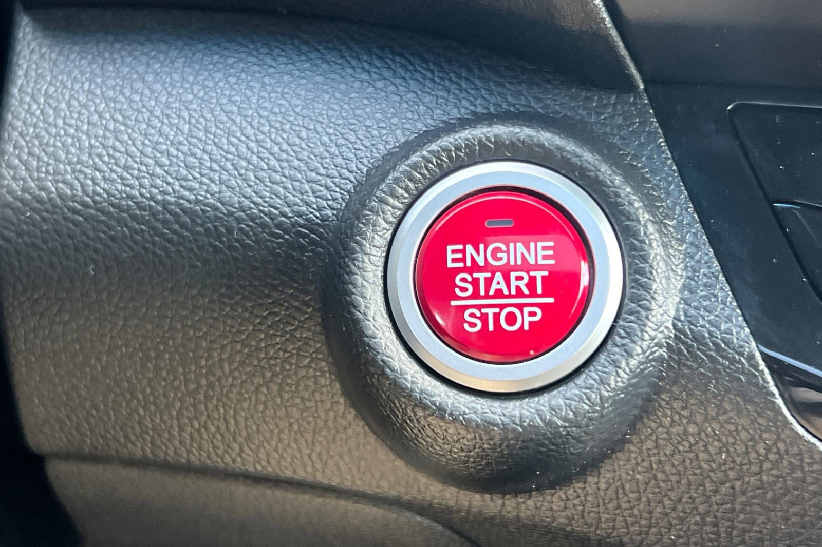 Used 2017 Honda Accord EX-L image 32