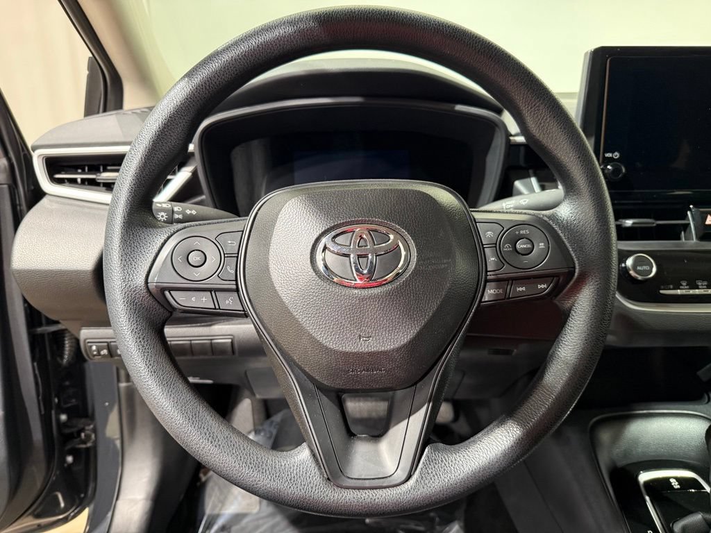 Certified 2026 Toyota Corolla LE FWD image 20