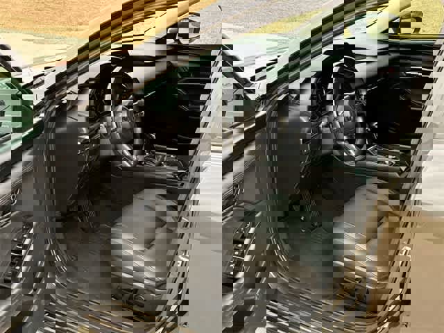 Used 2021 MAZDA MAZDA3 s image 3