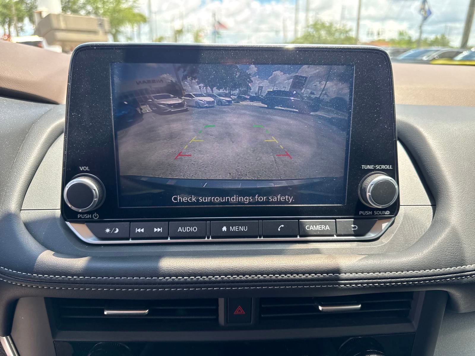 Certified 2023 Nissan Rogue SV image 18