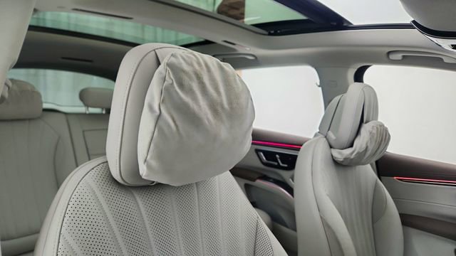 Used 2023 Mercedes-Benz EQS 450+ 4MATIC SUV w/ Exclusive Trim Package image 24