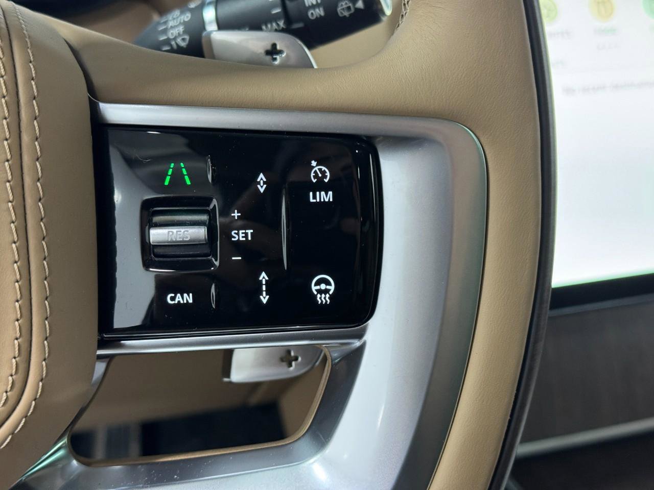 New 2026 Land Rover Range Rover SE image 31