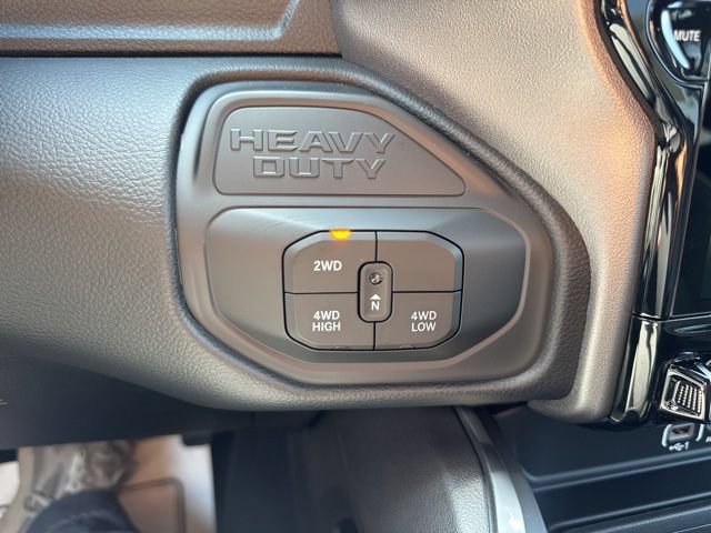 New 2026 RAM 2500 Laramie AWD/4WD image 21
