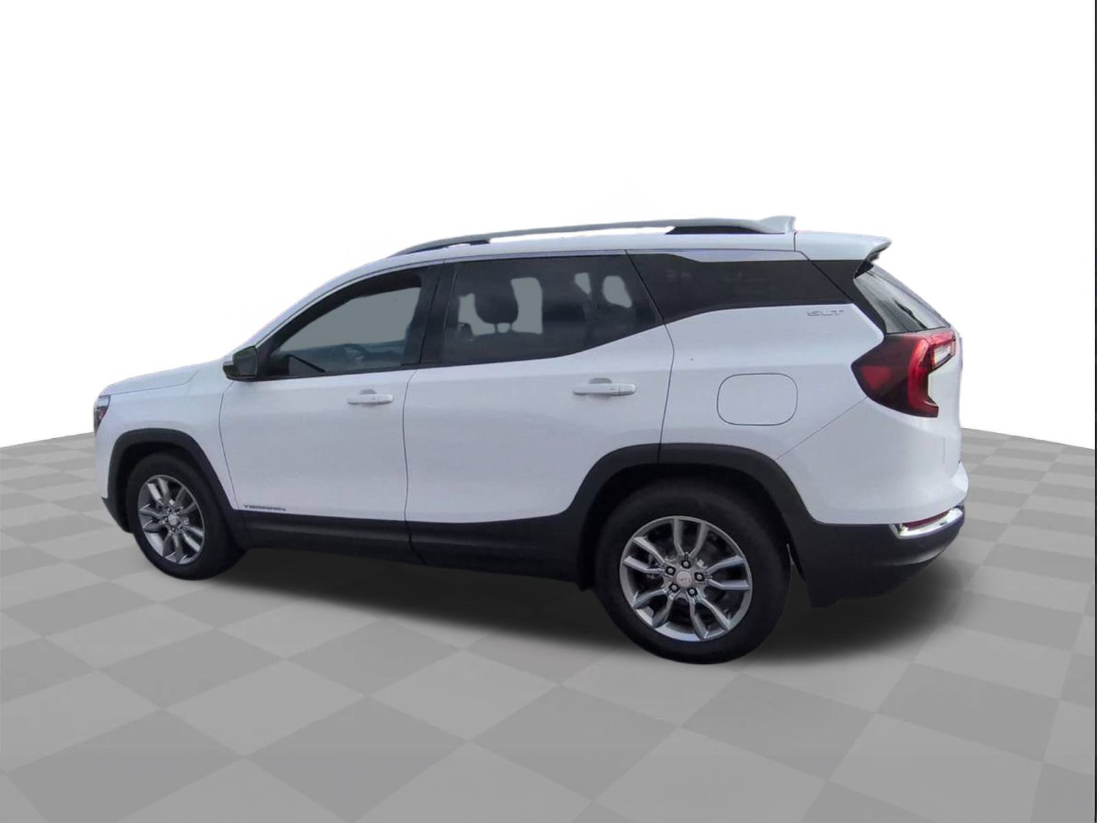 Certified 2022 GMC Terrain SLT w/ Tech Package image 6