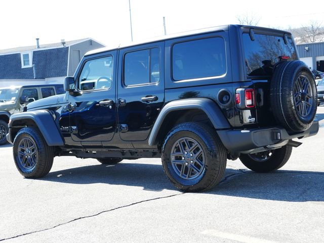 Used 2024 Jeep Wrangler Sport S image 4