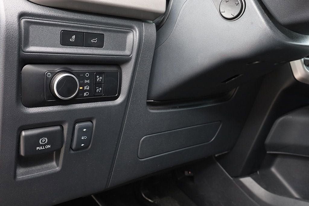 Used 2024 Ford Expedition Max XLT image 36