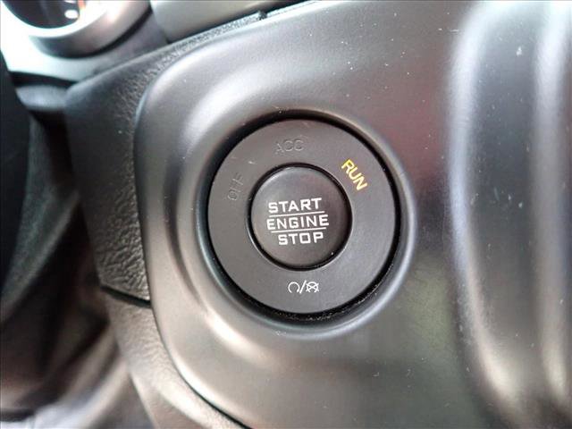 Used 2018 Jeep Wrangler Unlimited Sahara AWD/4WD image 19