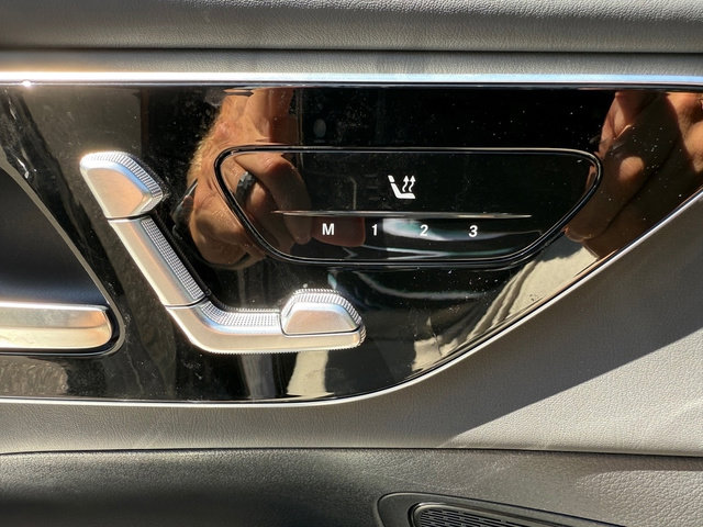 Used 2025 Mercedes-Benz GLC 43 AMG 4MATIC image 12