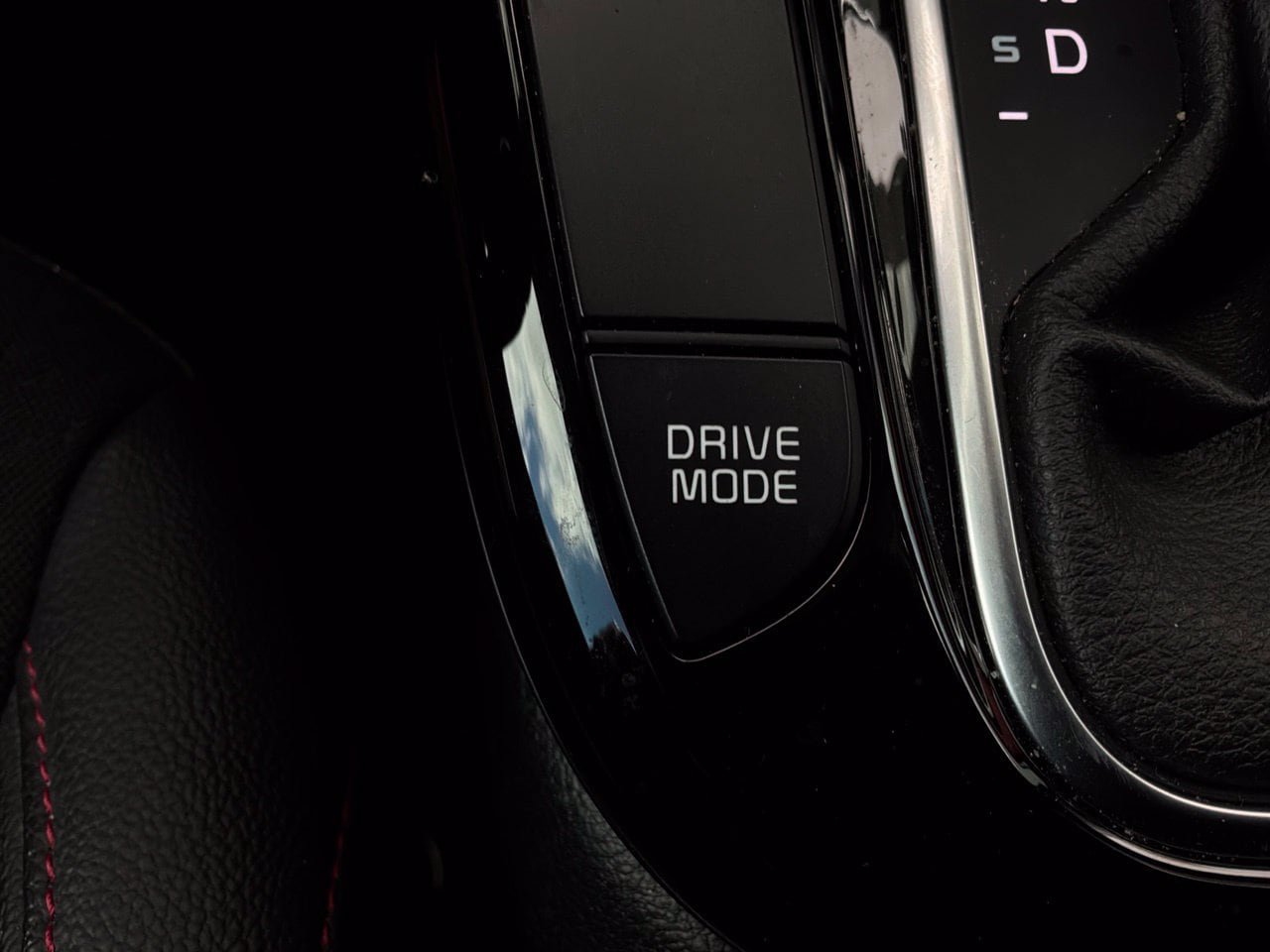 Used 2024 Kia Soul GT-Line FWD image 27