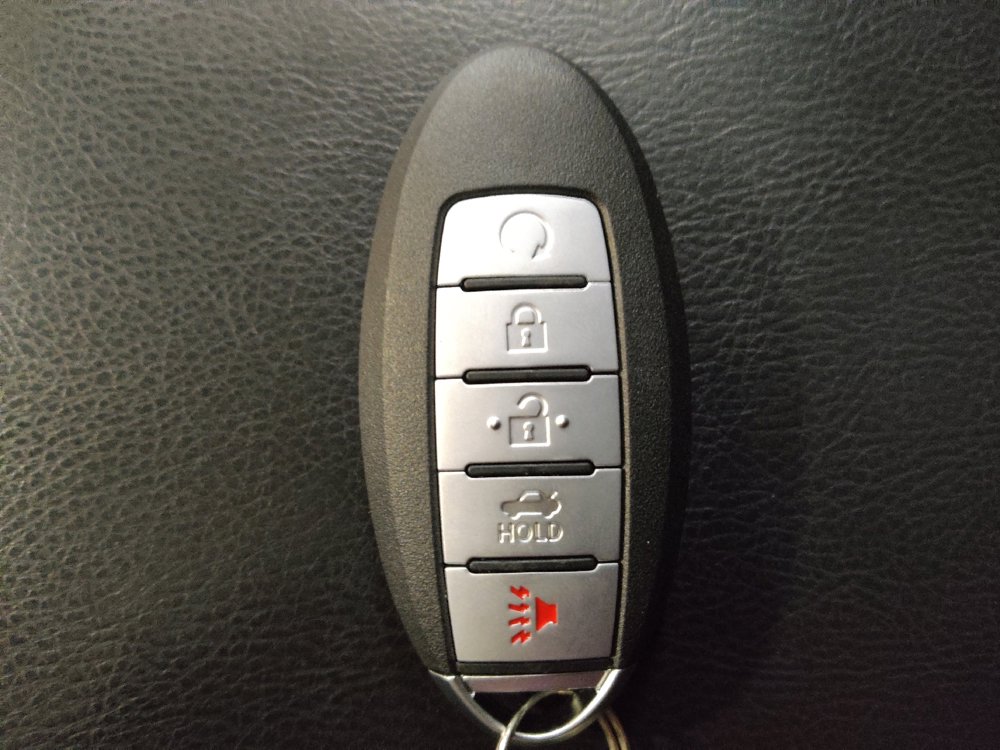 Used 2016 Nissan Pathfinder SL w/ SL Tech Package image 32