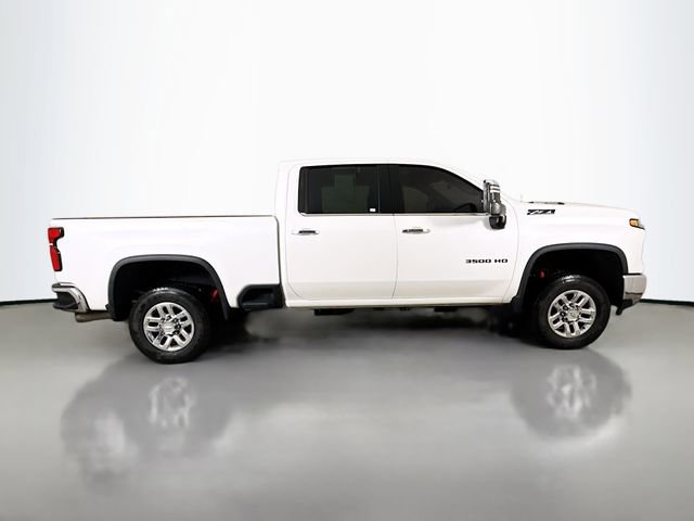 Used 2024 Chevrolet Silverado 3500 LTZ w/ LTZ Premium Package image 9