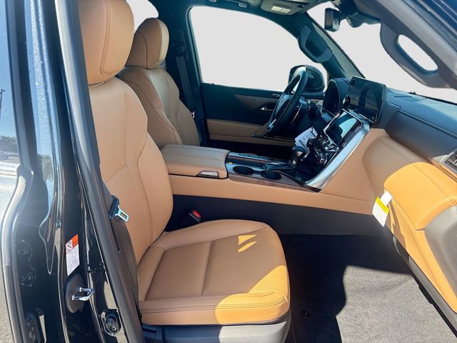 New 2026 Lexus LX 600 4WD w/ Premium Package image 16