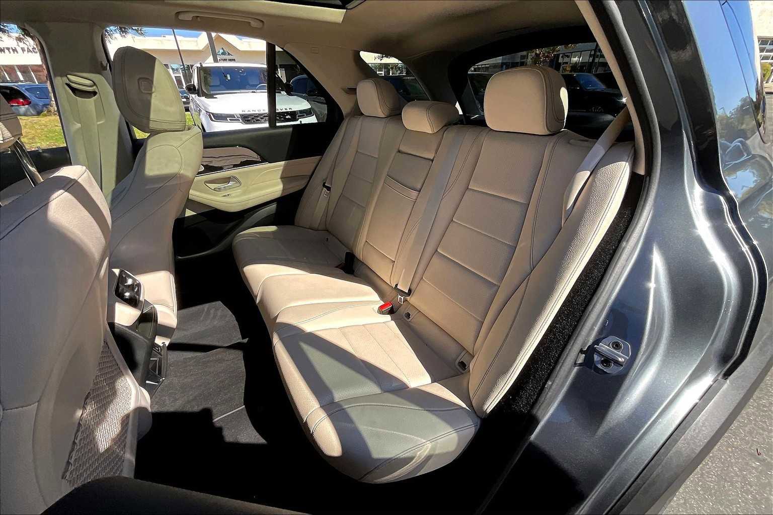 Used 2022 Mercedes-Benz GLE 350 4MATIC image 29