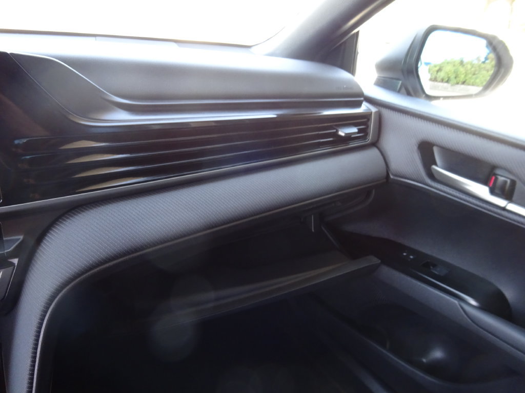 Used 2025 Toyota Camry SE FWD image 27
