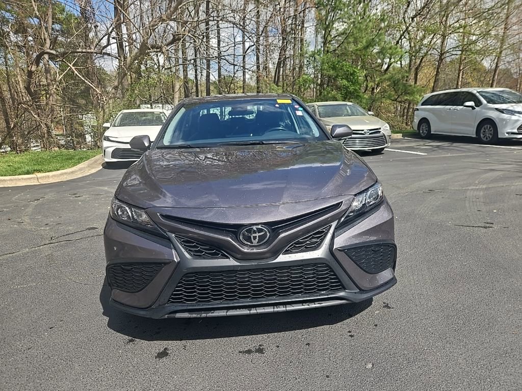 Used 2024 Toyota Camry SE w/ Cold Weather Package image 13