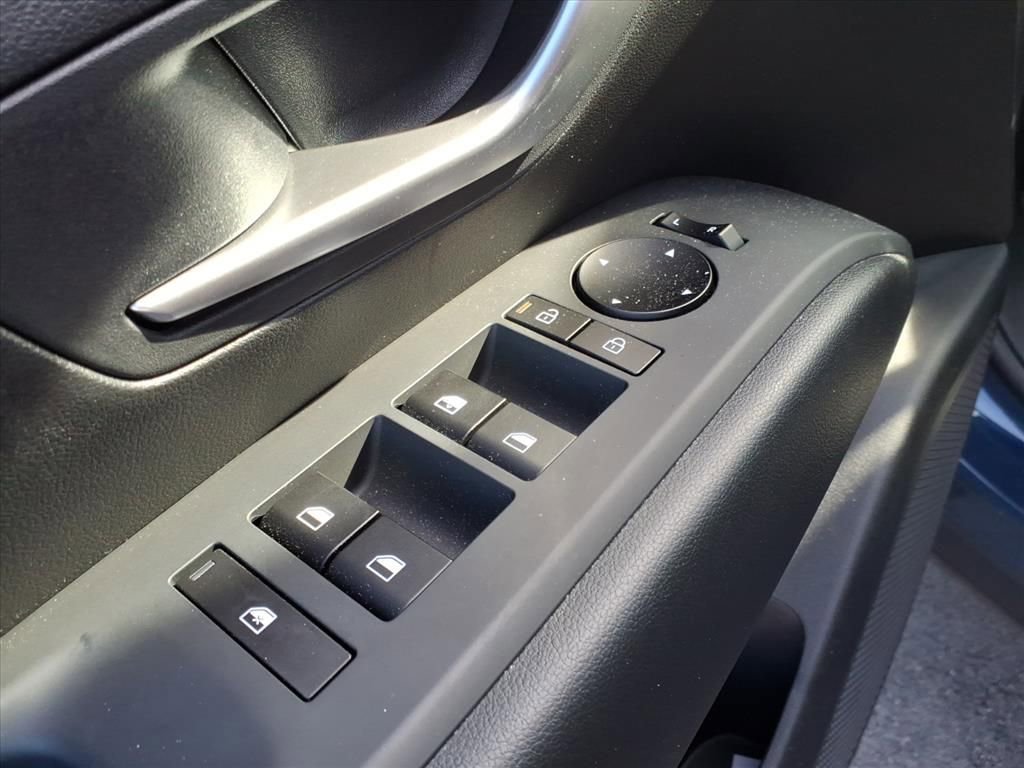 Used 2025 Hyundai Tucson SE image 7