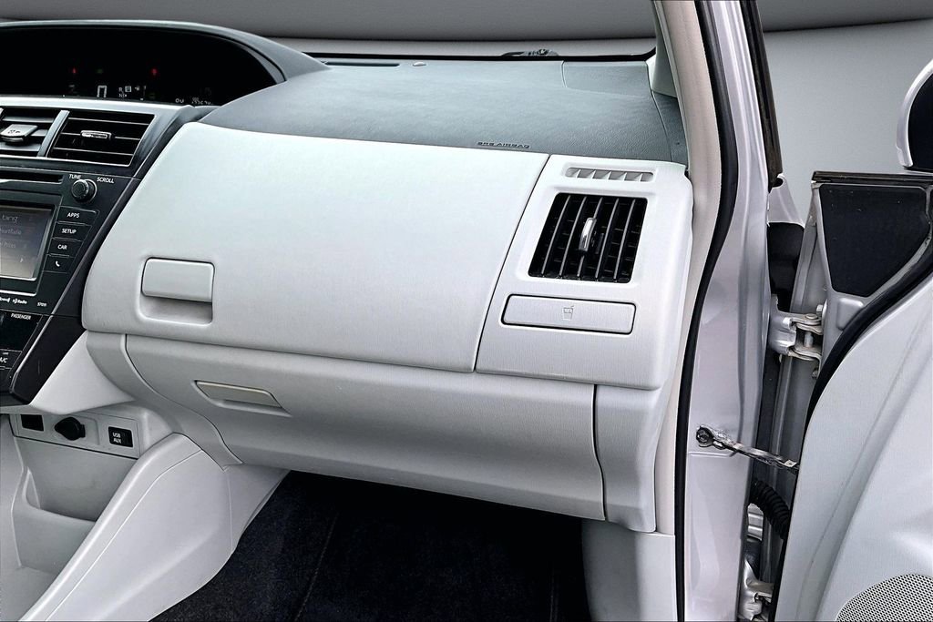 Used 2012 Toyota Prius V Three image 24