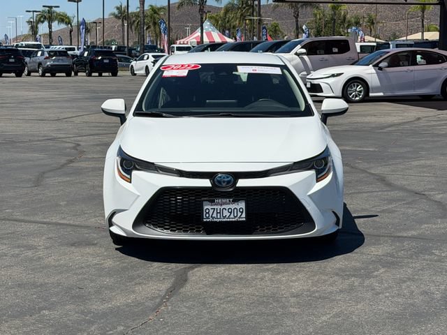 Used 2022 Toyota Corolla LE FWD image 2