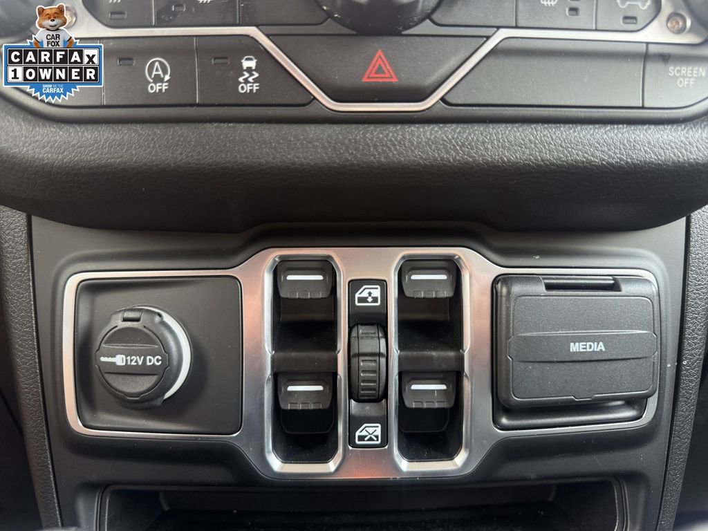 Certified 2025 Jeep Wrangler Sport S image 28