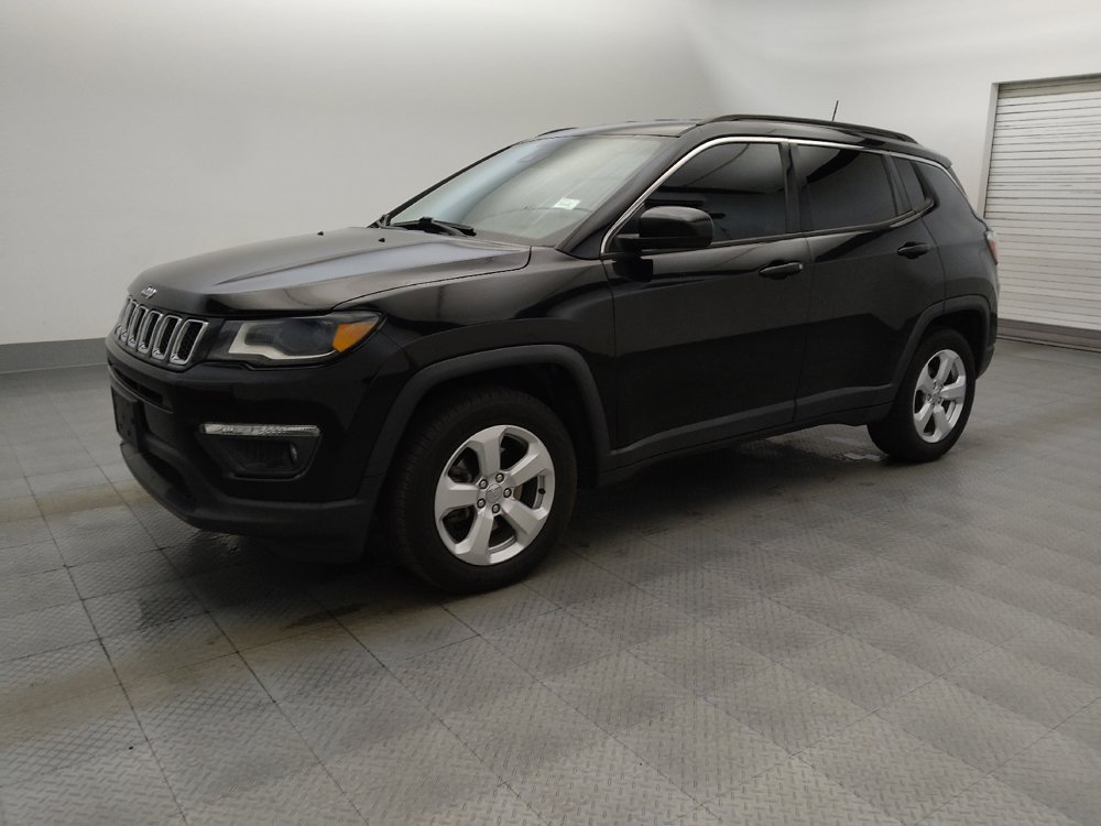 Used 2018 Jeep Compass Latitude w/ Popular Equipment Group FWD image 2
