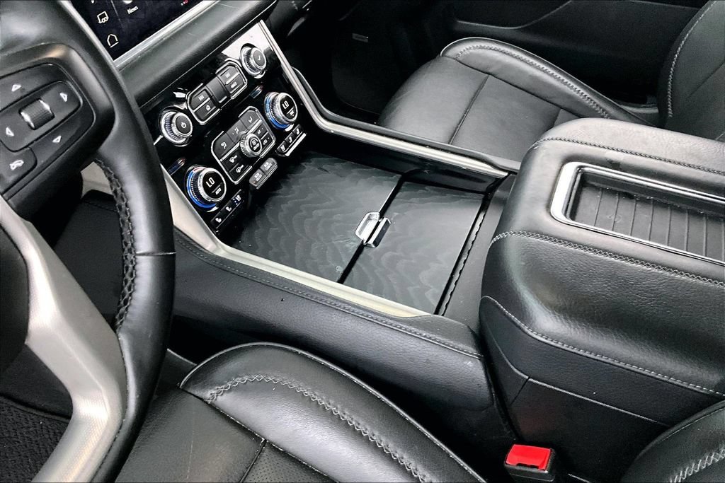 Used 2023 GMC Yukon Denali AWD/4WD image 16