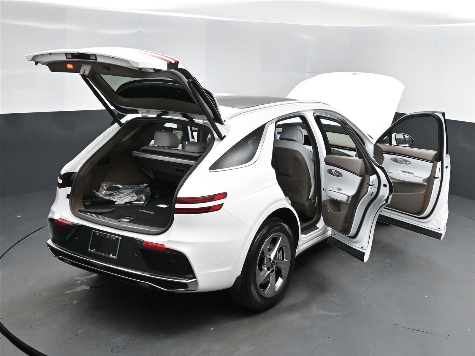 New 2026 Genesis GV70 2.5T Advanced image 17