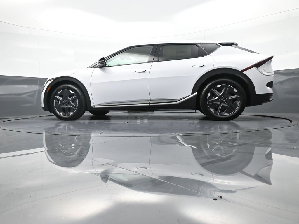 New 2025 Kia EV6 Light image 31