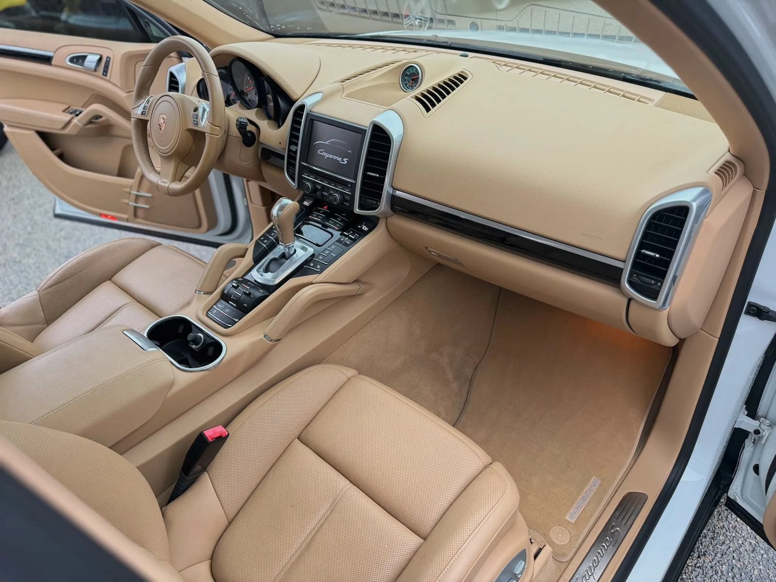 Used 2014 Porsche Cayenne S AWD/4WD image 44