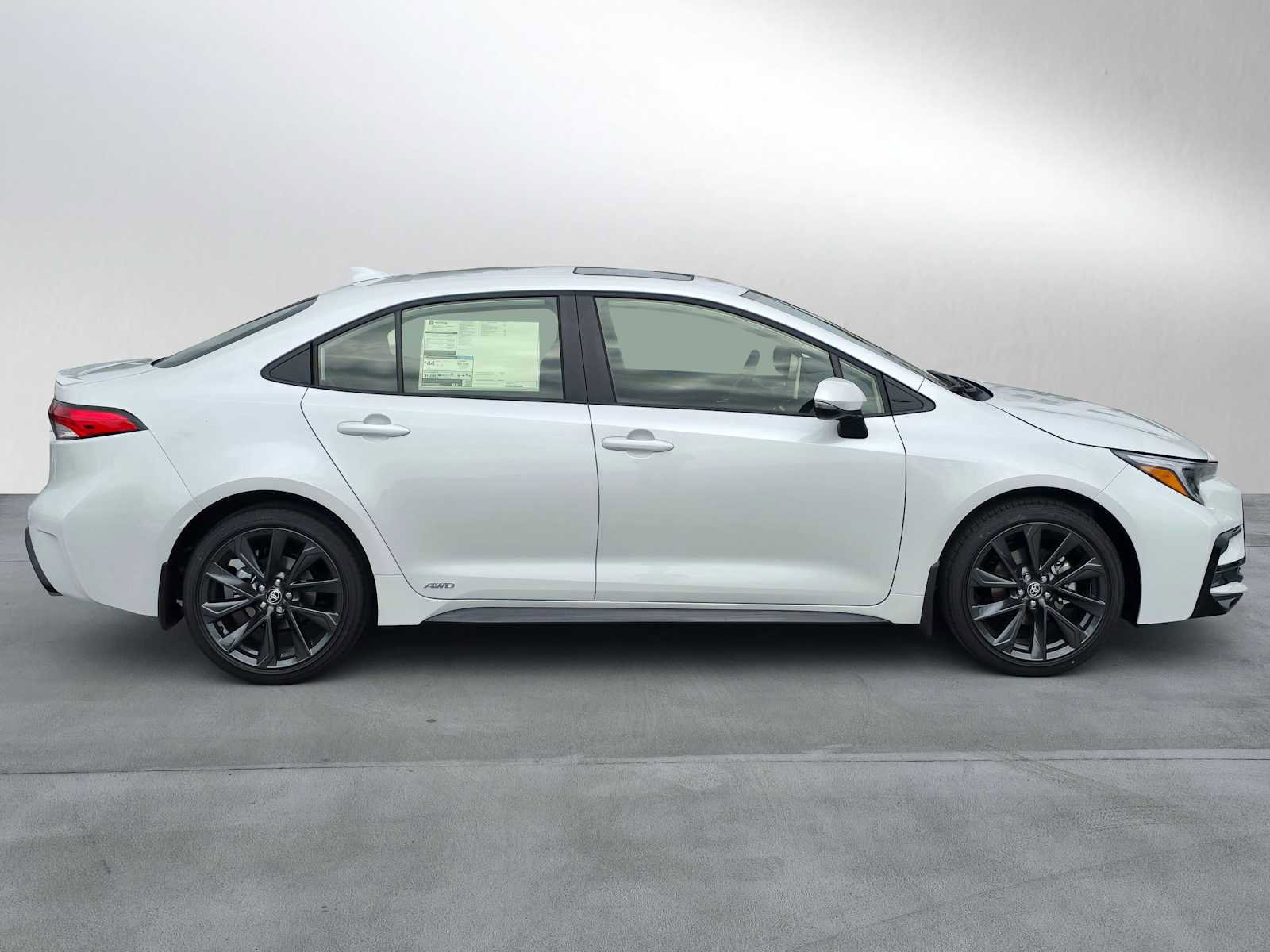 New 2026 Toyota Corolla SE image 2