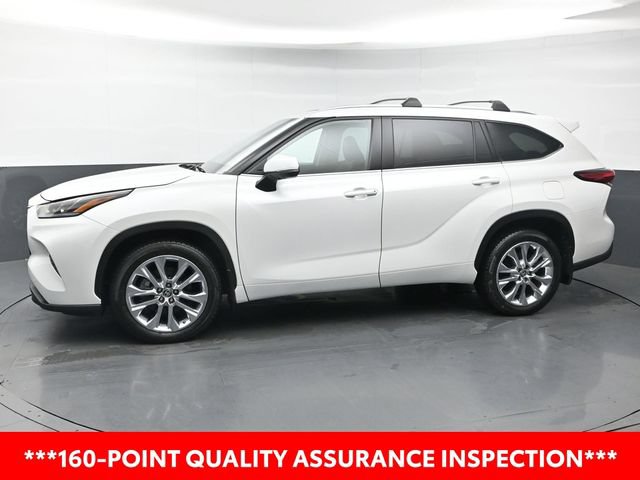 Used 2022 Toyota Highlander Limited AWD/4WD image 2