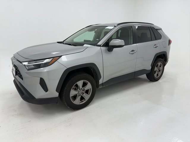 Used 2024 Toyota RAV4 XLE image 5