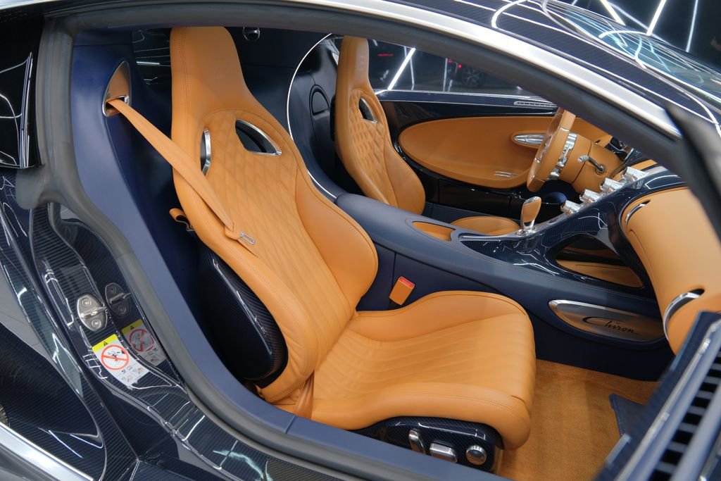 Used 2020 Bugatti Chiron AWD/4WD image 32