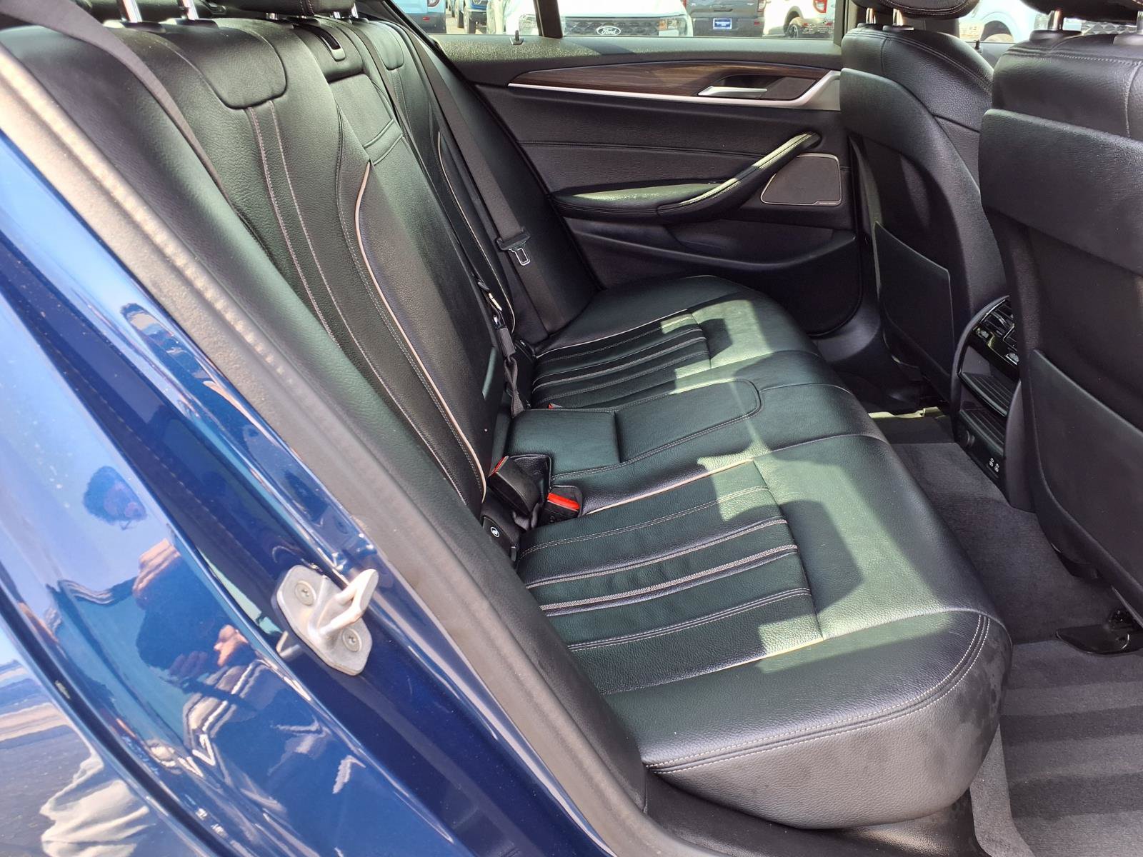 Used 2021 BMW 530e w/ M Sport Package RWD image 14