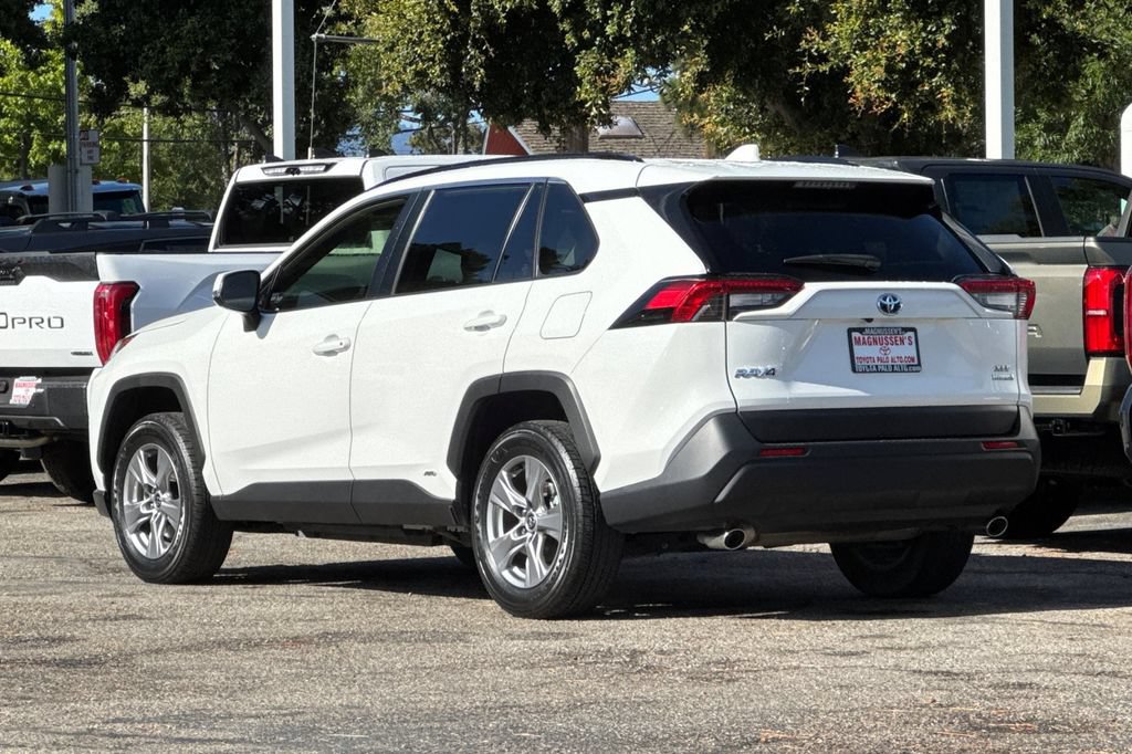 Used 2023 Toyota RAV4 XLE w/ Convenience Package AWD/4WD image 5