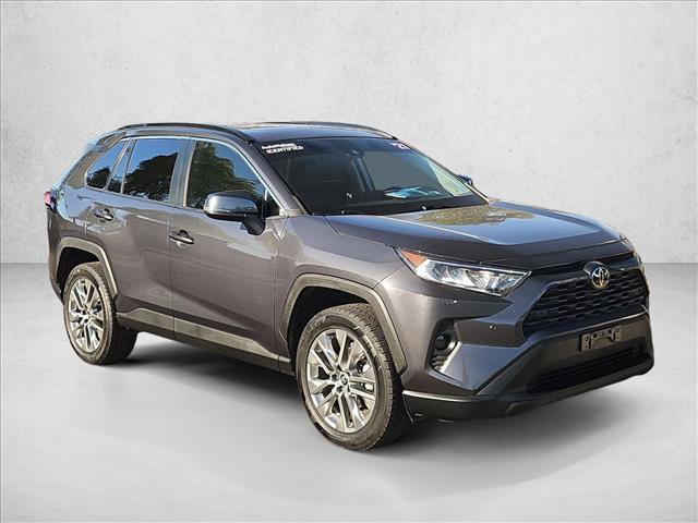 Used 2021 Toyota RAV4 XLE Premium FWD image 3