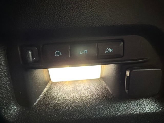 Used 2022 Ford Explorer ST w/ ST Street Pack AWD/4WD image 11