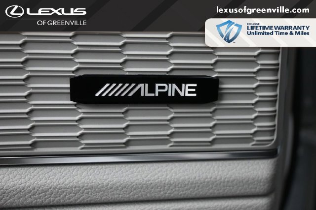 Used 2023 Jeep Grand Cherokee L Overland w/ Advanced Protech Group III AWD/4WD image 16
