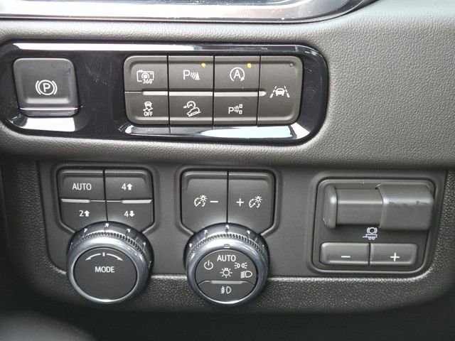 New 2026 GMC Yukon Elevation w/ Elevation Premium Package image 14