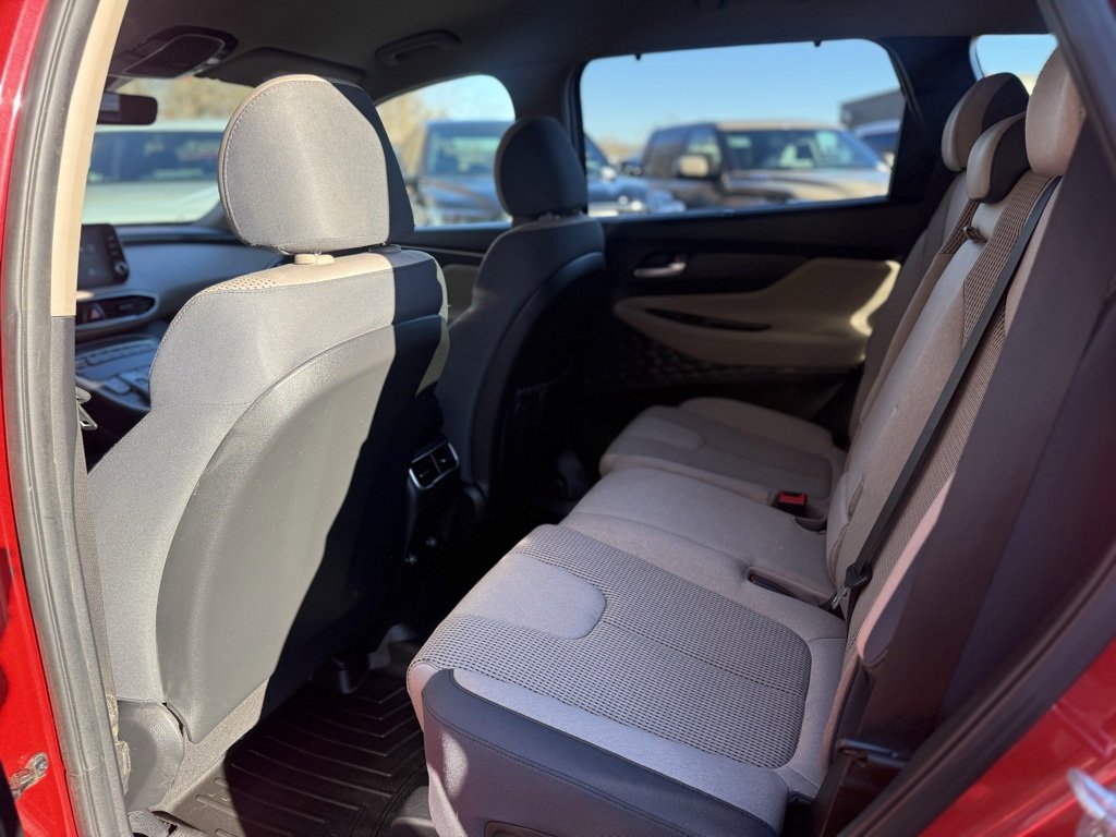 Used 2021 Hyundai Santa Fe SEL w/ Convenience Package image 17