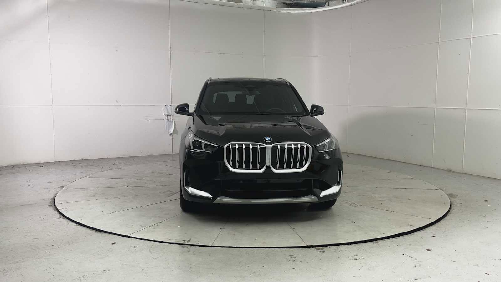 Used 2025 BMW X1 xDrive28i w/ Technology Package AWD/4WD image 7