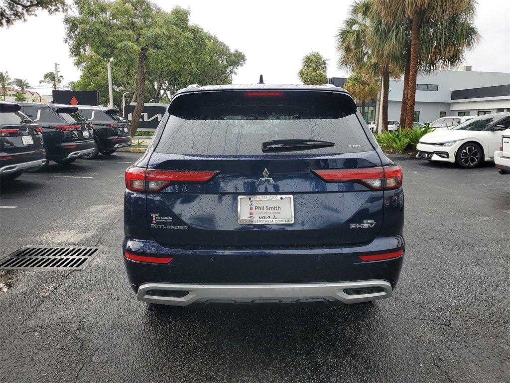 New 2025 Mitsubishi Outlander SEL image 5