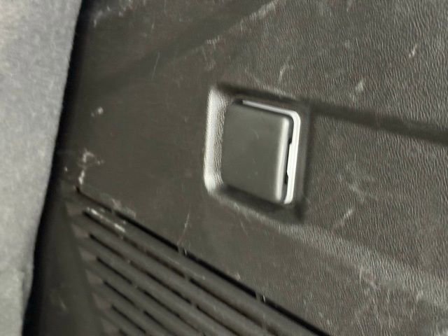 Used 2022 Chevrolet Tahoe LS image 6