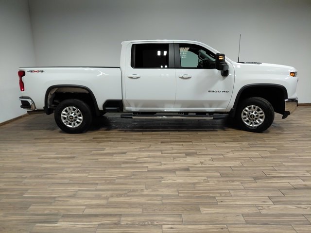 Used 2025 Chevrolet Silverado 2500 LT w/ Convenience Package image 21