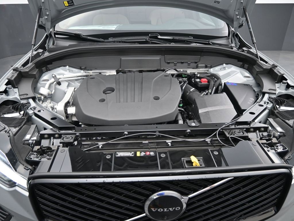 New 2026 Volvo XC60 B5 Plus w/ Protection Package Premier image 40