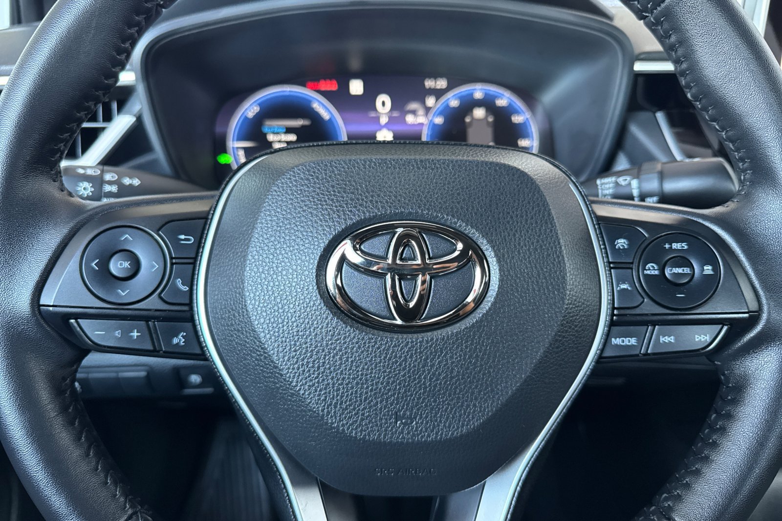 Certified 2026 Toyota Corolla SE w/ SE Premium Package FWD image 27